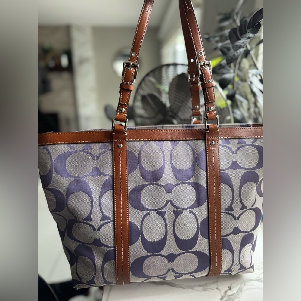 Coach Signature Purple Tote + Star Bag Charm - Picture 2 of 3